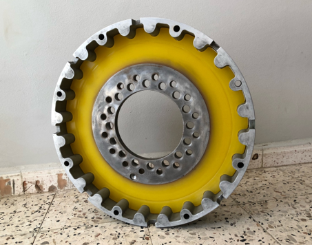 Confection d’un accouplement excavatrices pour une pompe hydraulique en polyuréthane
